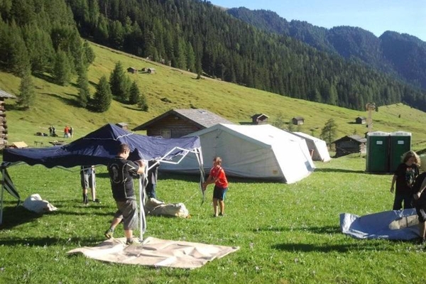 Zeltlager der Feuerwehrjugend in der Pfundser Tschey