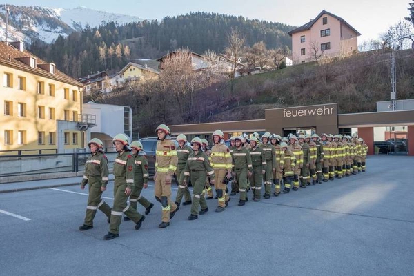 43 Teilnehmer beim Bezirksgrundlehrgang