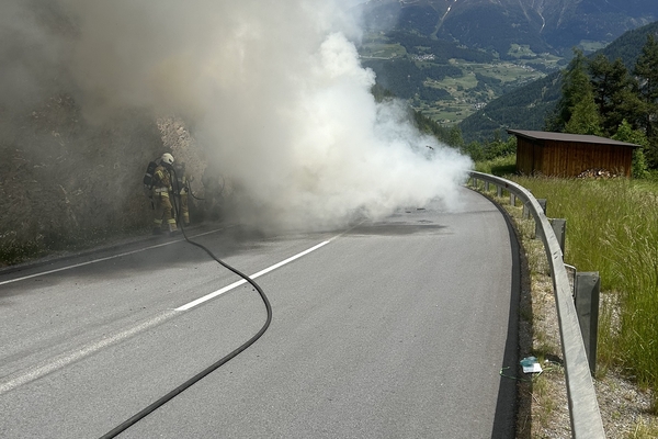 Brand LKW – L19 Serfauser Straße zwischen Kehre 4 und 5