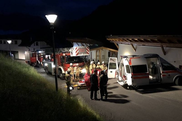 Serfaus: 26 Jährige stürzte zwei Stockwerke in die Tiefe