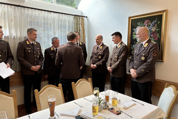 Beförderung zum Bezirksverwalter