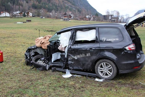 Verkehrsunfall auf der B180