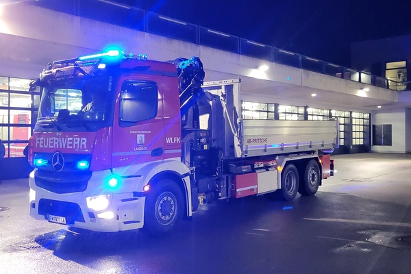 Erstes Wechselladerfahrzeug für die Feuerwehr Landeck