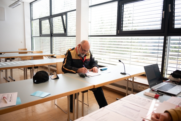Pilotbewerb für Tirol, das Funkleistungsabzeichen an der Landesfeuerwehrschule