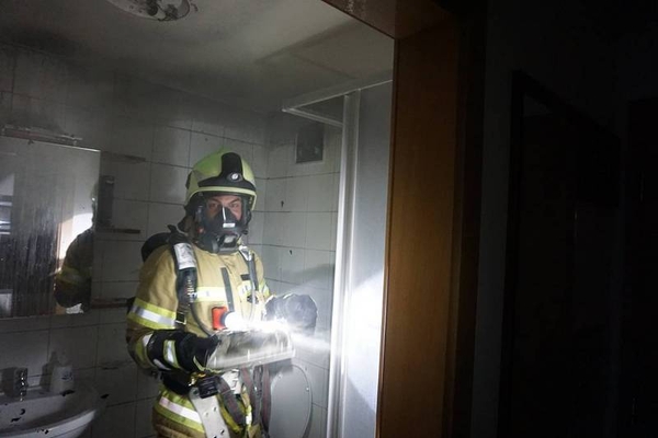 Fiss - Brand im Badezimmer