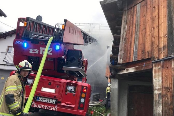 Wohnhausbrand in Tobadill - siebenköpfige Familie konnte gerettet werden! update