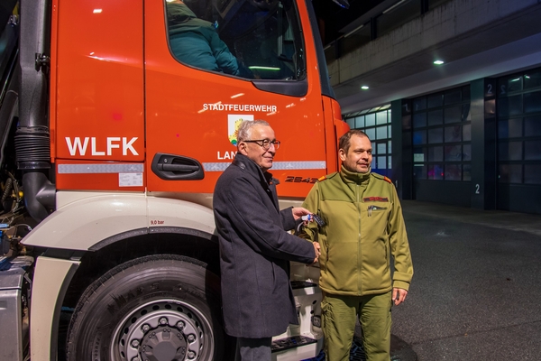 Erstes Wechselladerfahrzeug für die Feuerwehr Landeck