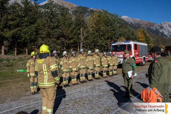 Feuerwehr Pettneu besteht Technische Leistungsprüfung Form A in Gold