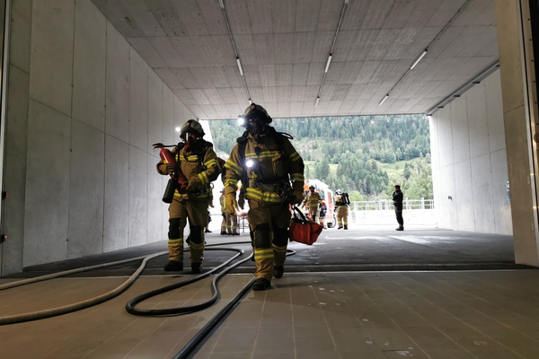 Atemschutz-Übung im Krafthaus des GKI