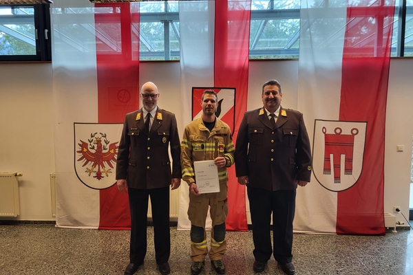 29 Strahlenschützer aus Tirol, Vorarlberg und der Steiermark erreichen Leistungsabzeichen in Silber