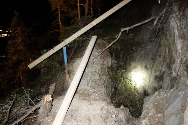 Update - Gefahr eines großen Hangrutsches und Sperre der L19 Serfaus