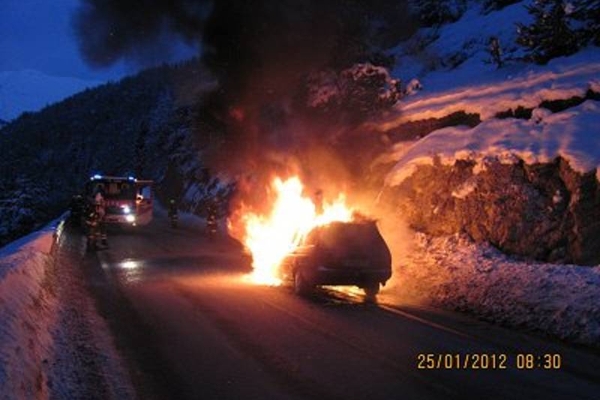 Fahrzeugbrand auf der Serfauser Landesstraße