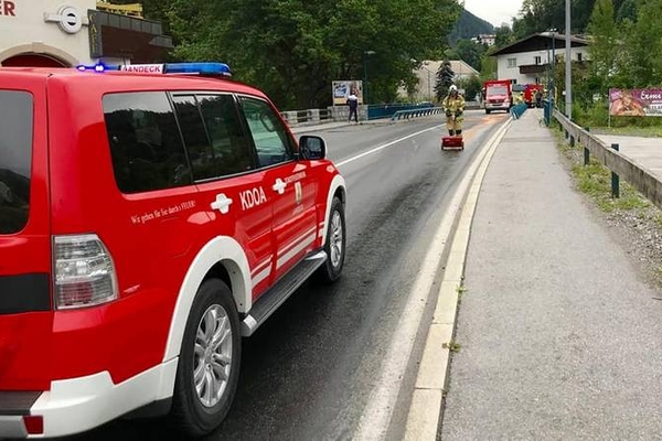 Ölspureinsatz der FF Landeck am Donnerstag, 27.06.2018