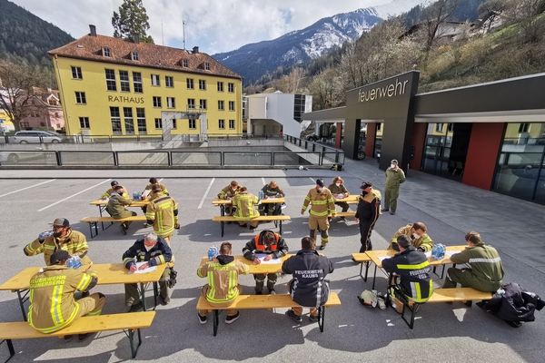 20 Teilnehmer beim Bezirksgrundlehrgang des BFV Landeck