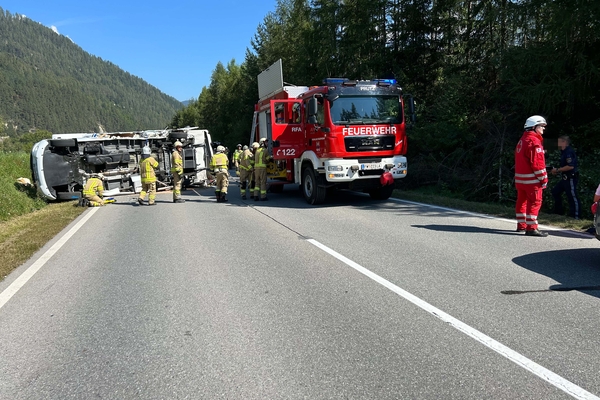 Verkehrsunfall auf der B180 in Ried i.O.