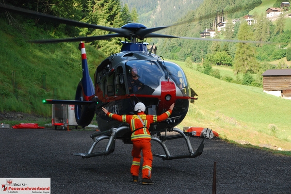 Waldbrand nach Blitzschlag am Köpföe (Gemeinde Kappl)