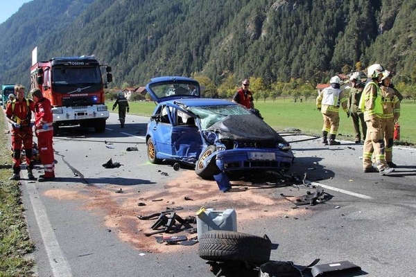 Verkehrsunfall auf der B180 Reschen Bundesstraße