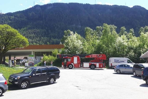 Herrenloses Kanu im Inn bei Ried