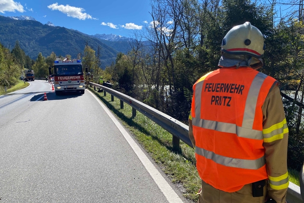 Fahrzeug-Überschlag auf der B180