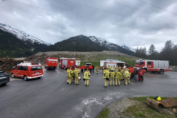 Waldbrandübung im Stanzertal mit der Bergrettung