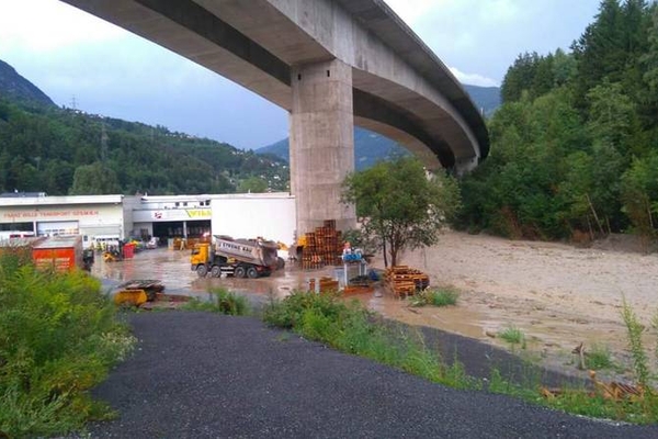 Nach heftigen Gewittern waren die Feuerwehren an der Sanna im Dauereinsatz