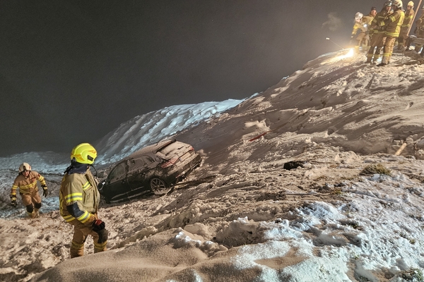 Fahrzeugbergung auf der Kaunertaler Gletscherstraße Einsatz für die Freiwilligen Feuerwehren Kaunertal und Prutz