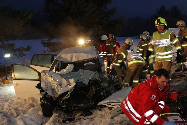 Verkehrsunfall auf der B180 bei Tösens
